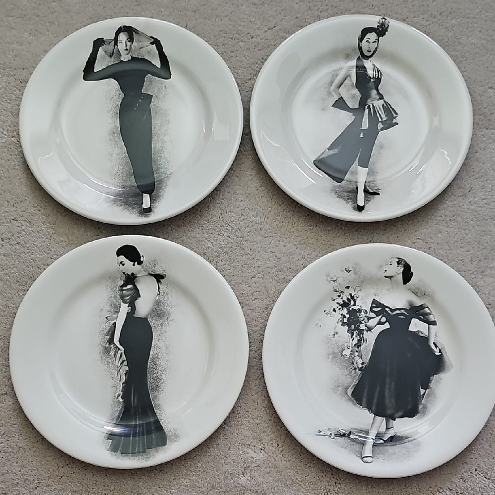 Neiman Marcus 100th Anniversary  1907 - 2007 Set Of 4 Porceline Plates By Gien